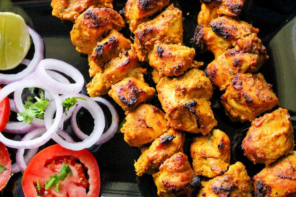 Poulet tikka grillé au tandoor — Punjab Palace Villepinte